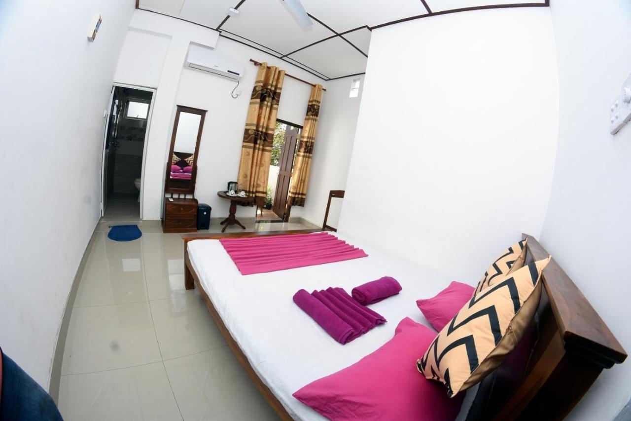 Ferienwohnung Bluray Beach Negombo Exterior foto